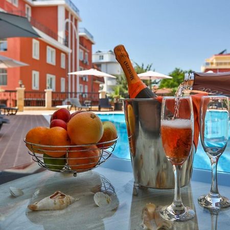 Vip Club Dolphin Coast Aparthotel Sunny Beach Exterior foto