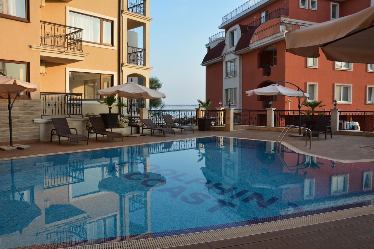Vip Club Dolphin Coast Aparthotel Sunny Beach Exterior foto